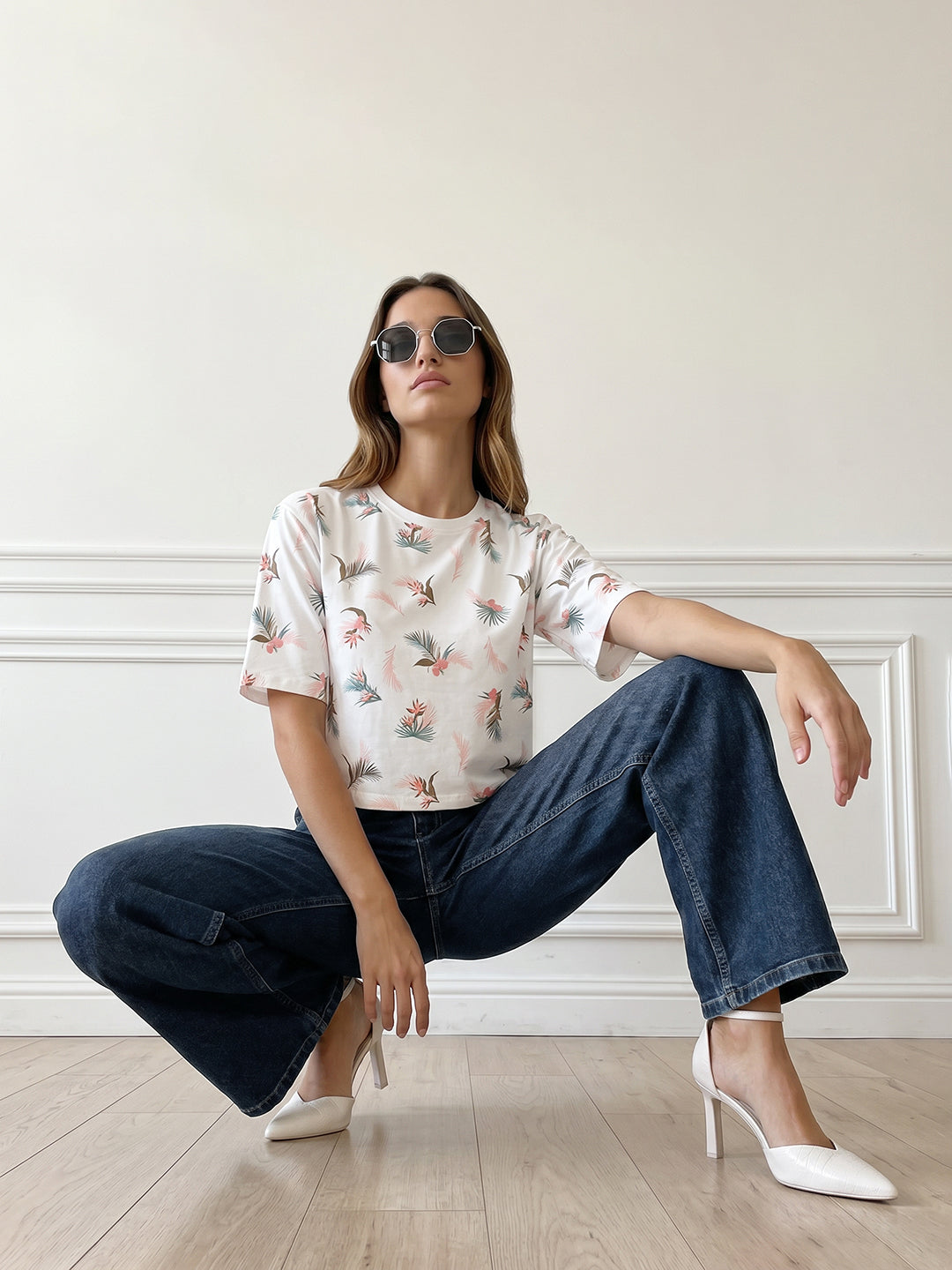 Women Floral Graphic Print Crop Tees