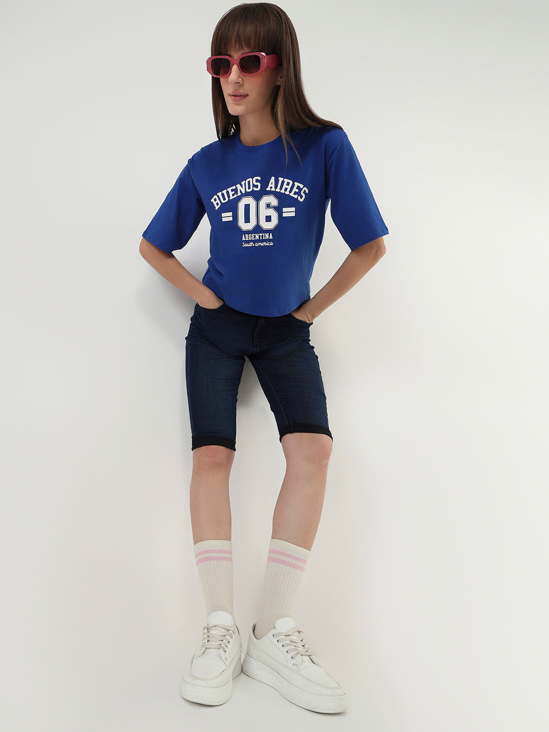 Women Electric Blue Slim Fit Graphic Crop T-Shirt