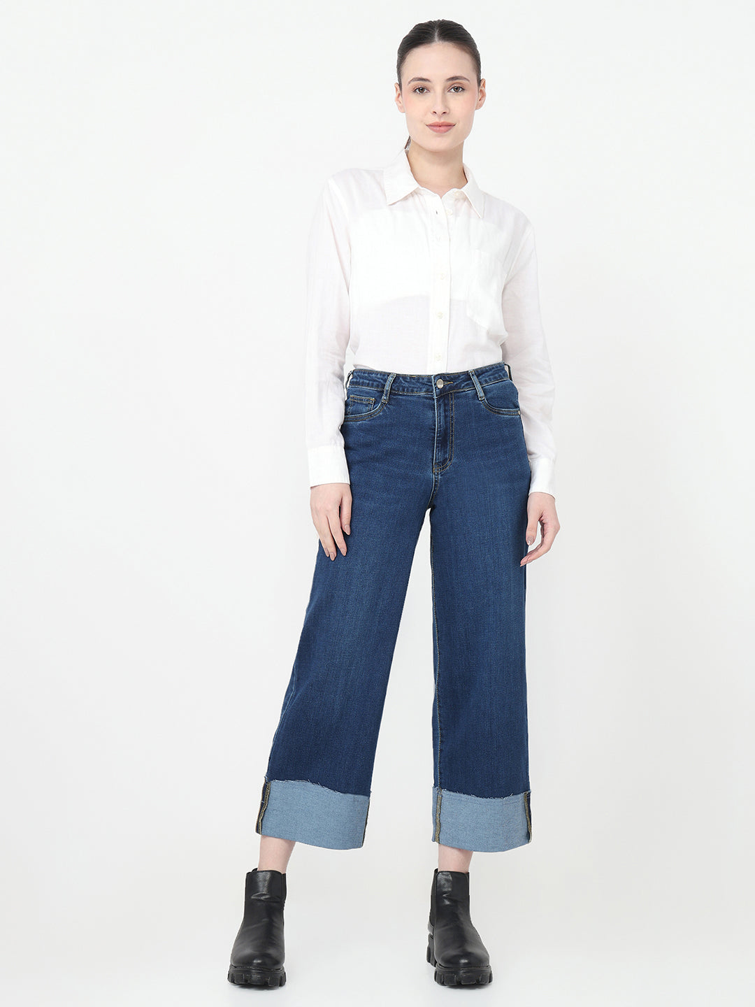 Women Blue Crop Straight Fit Jeans