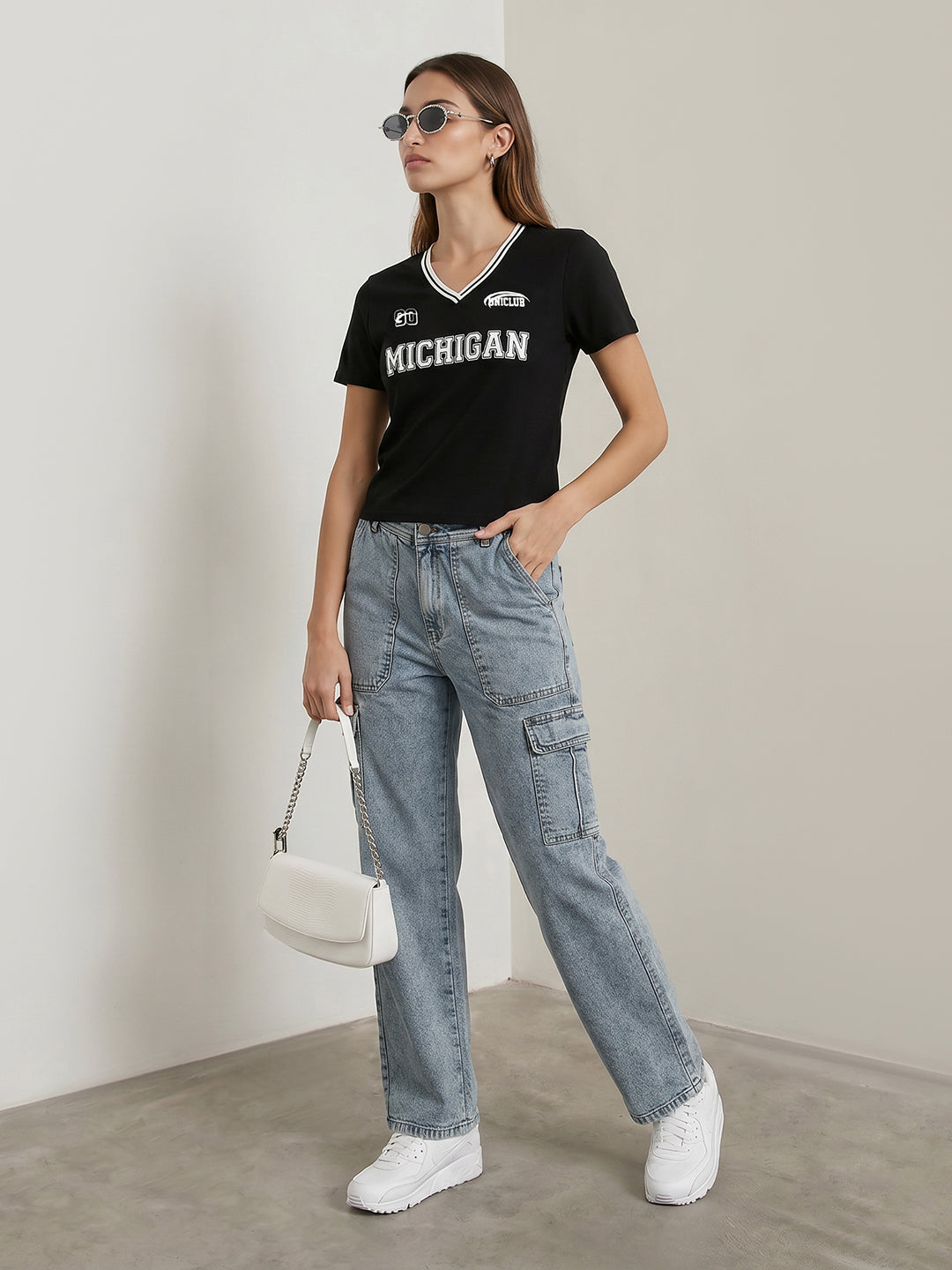 Women Black Graphic Crop Tees