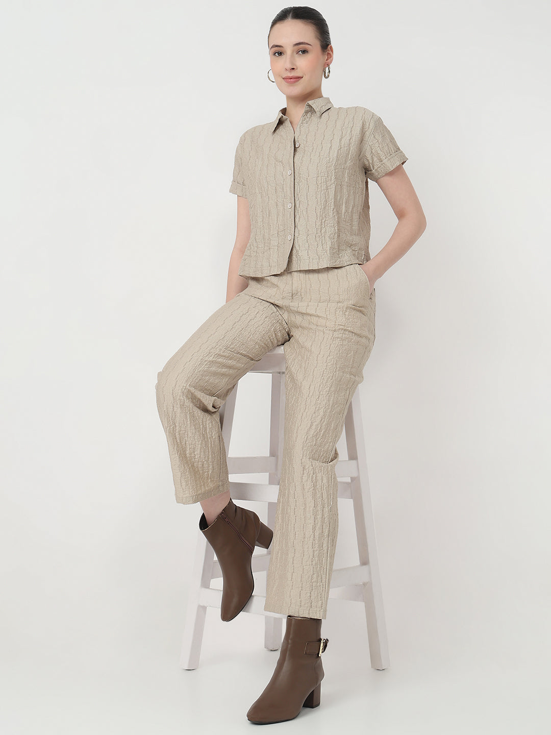 Women Pumic Stone Slim Fit Crop Shirt