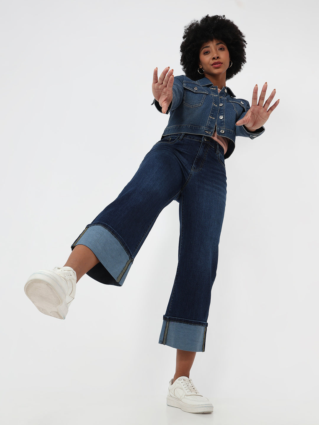 Women Blue High-Rise Crop Straight Fit Jeans