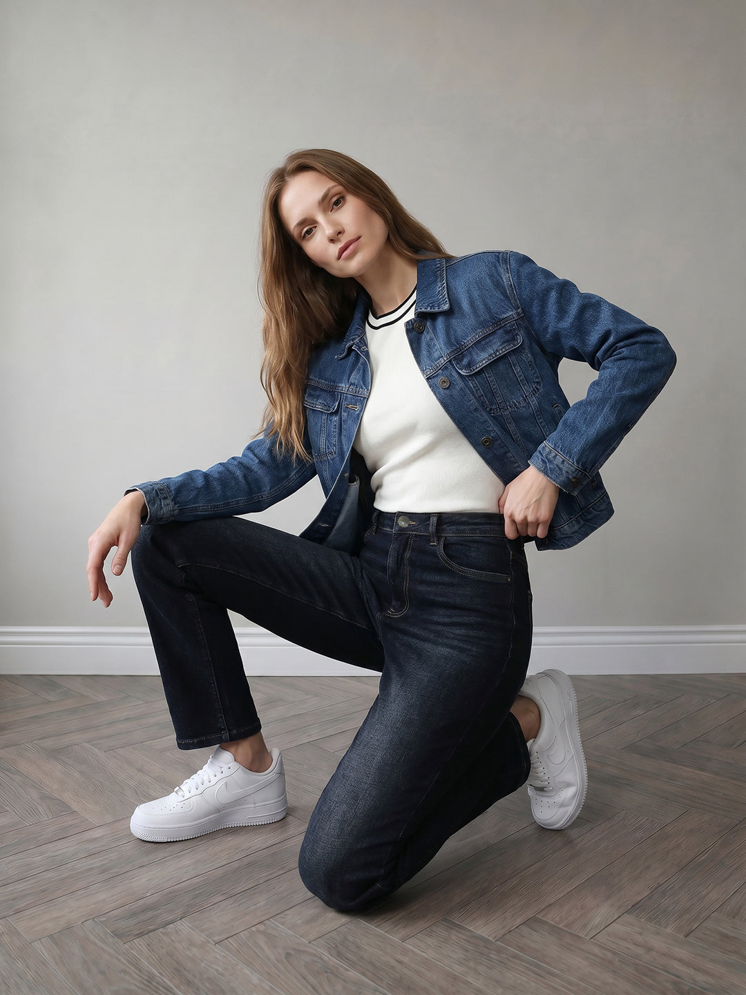 Women Dark Blue High-Rise Slim Straight Fit Jeans