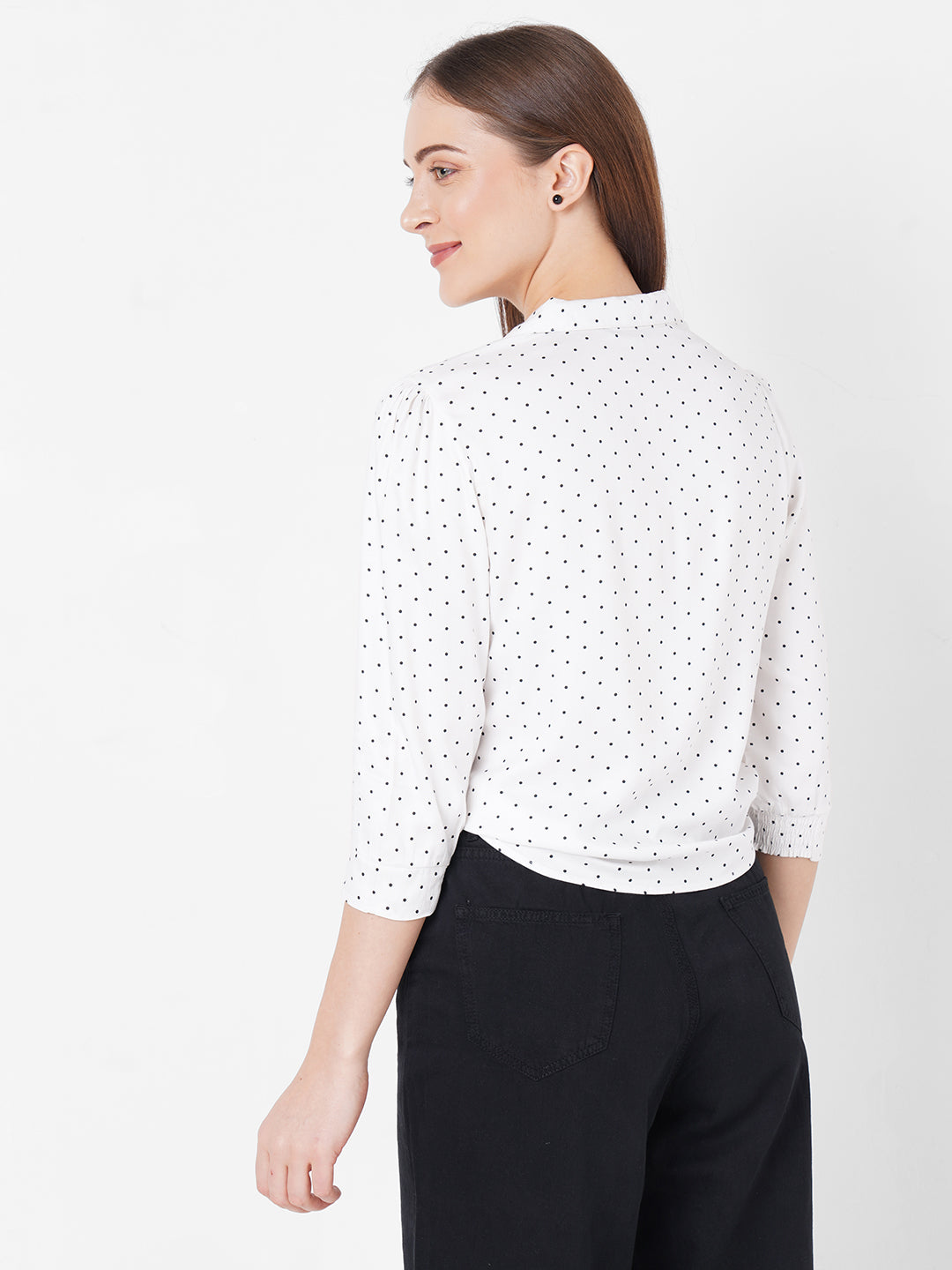 Women Off White Tie-Up Printed Crop Shirt