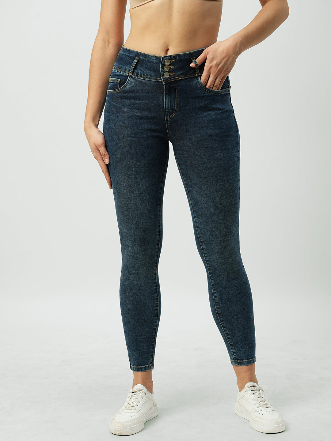 Women Carbon Black Super High-Rise Super Skinny Jeans