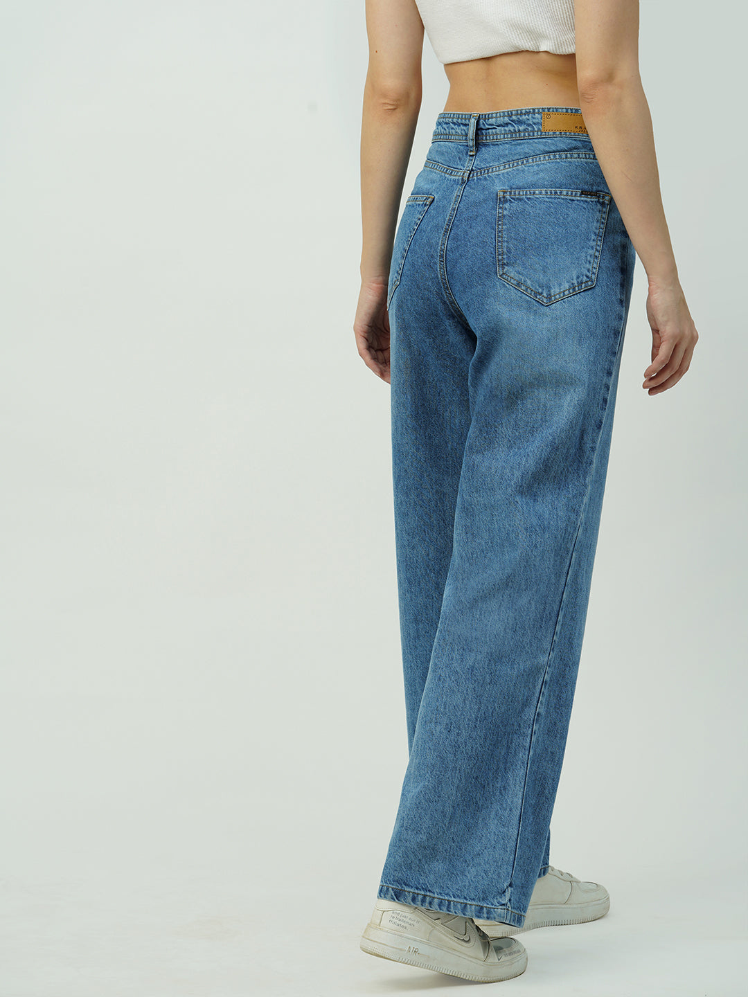 Women Light Blue Mid-Rise Wide Leg Jeans