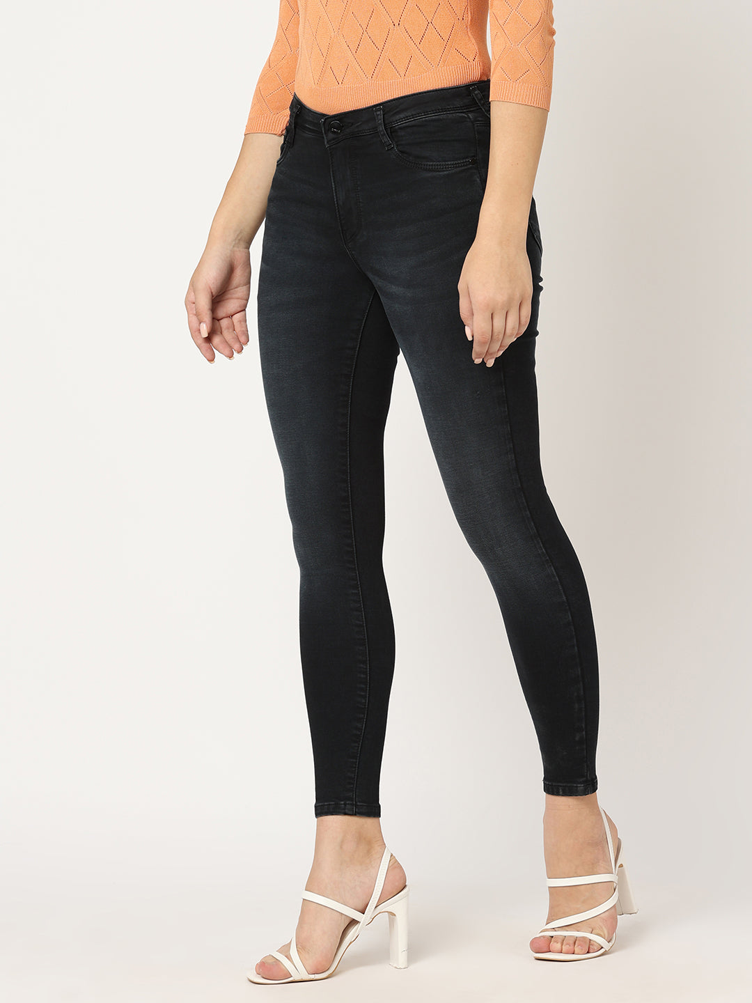 Women Carbon Black High-Rise Skinny Jeans