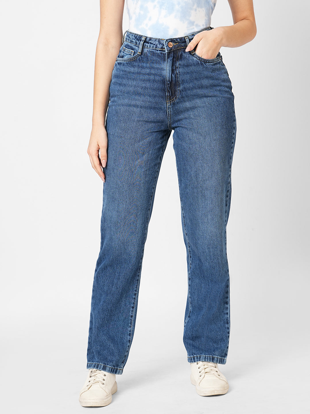 Women Blue Relax Straight Fit Jeans