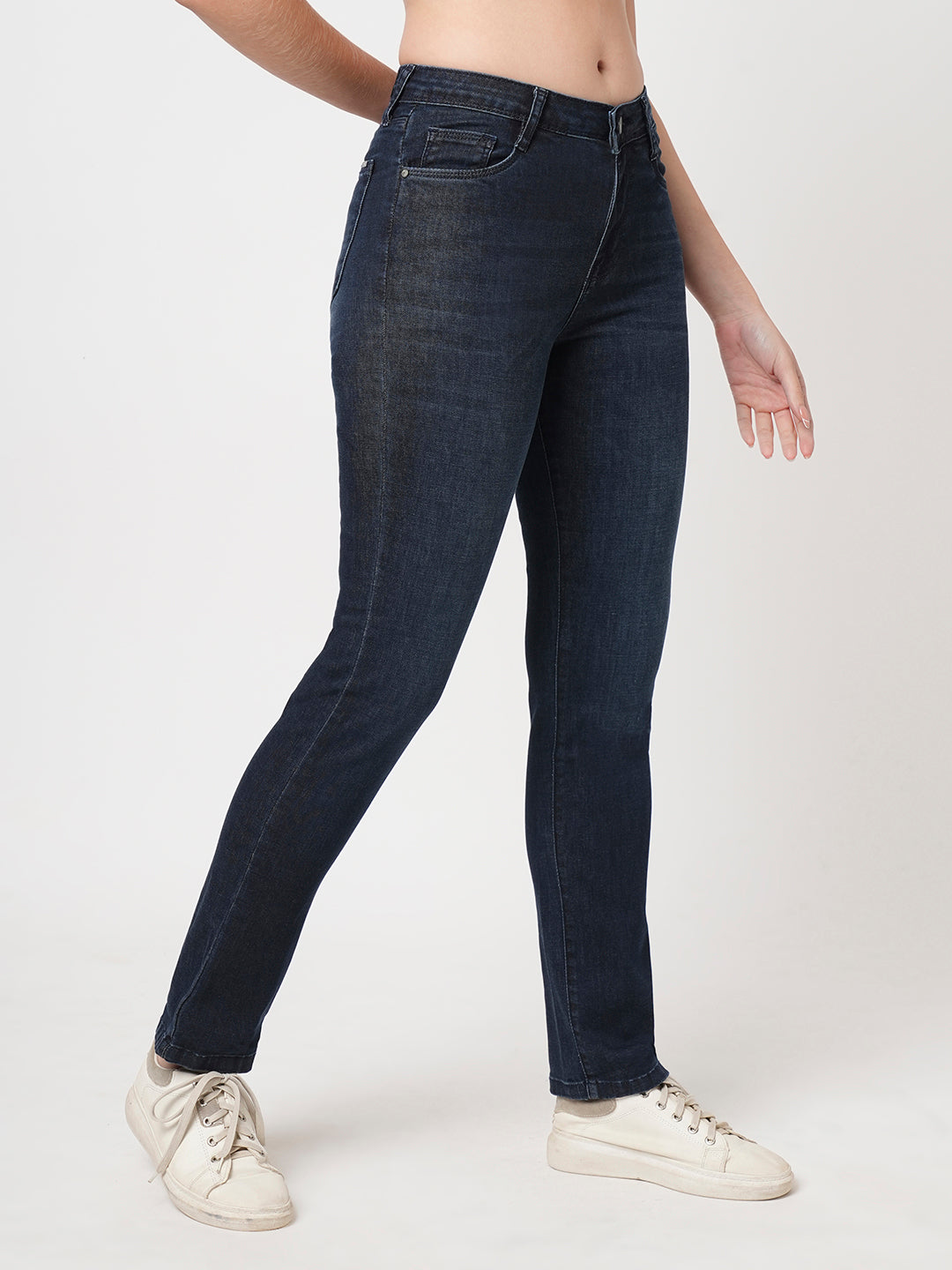Women Blue Snug Straight Fit Jeans