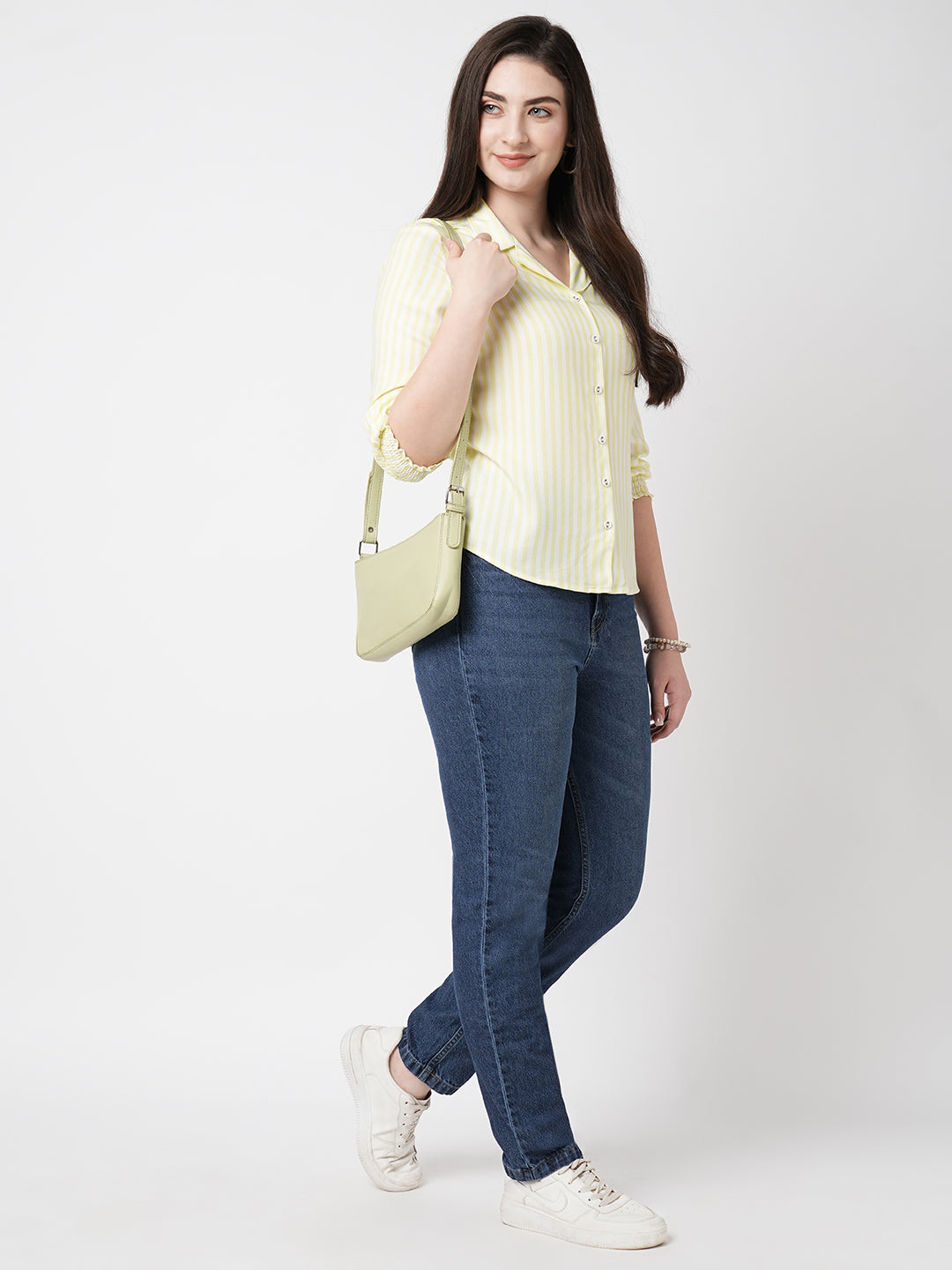 Women High-Rise Mom Fit Jeans