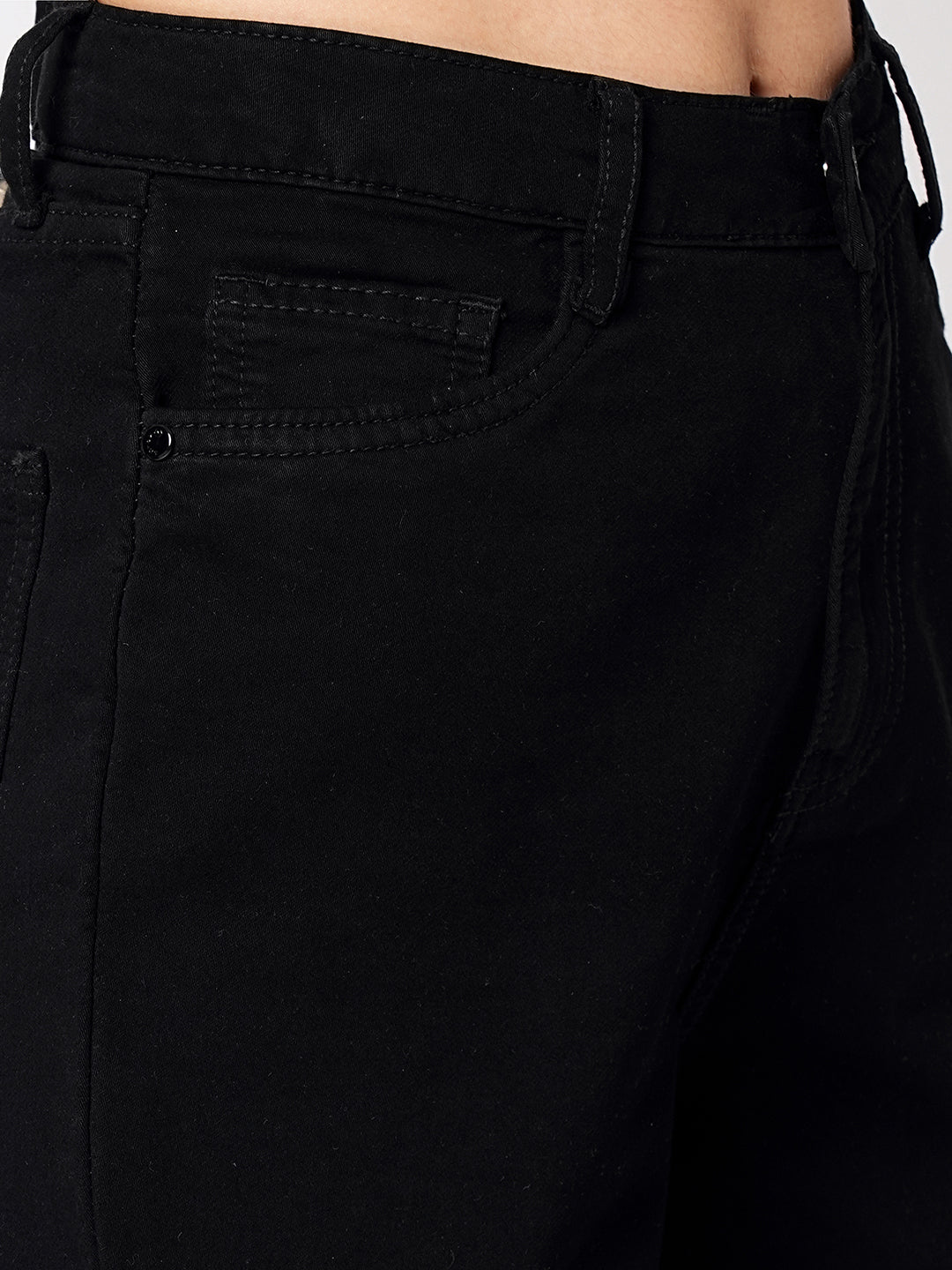 Women High-Rise Mom Fit Jeans