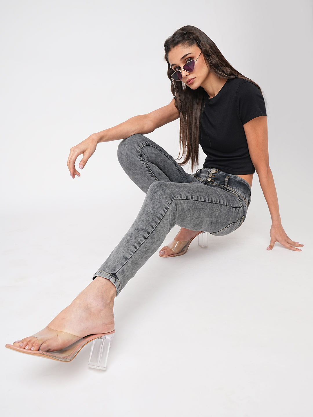 Women Grey Super High-Rise Super Skinny Jeans