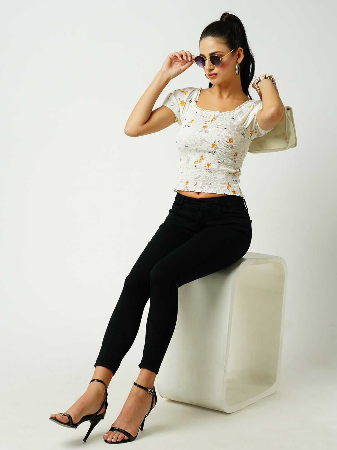 Women Black High-Rise Slimming Skinny Jeans