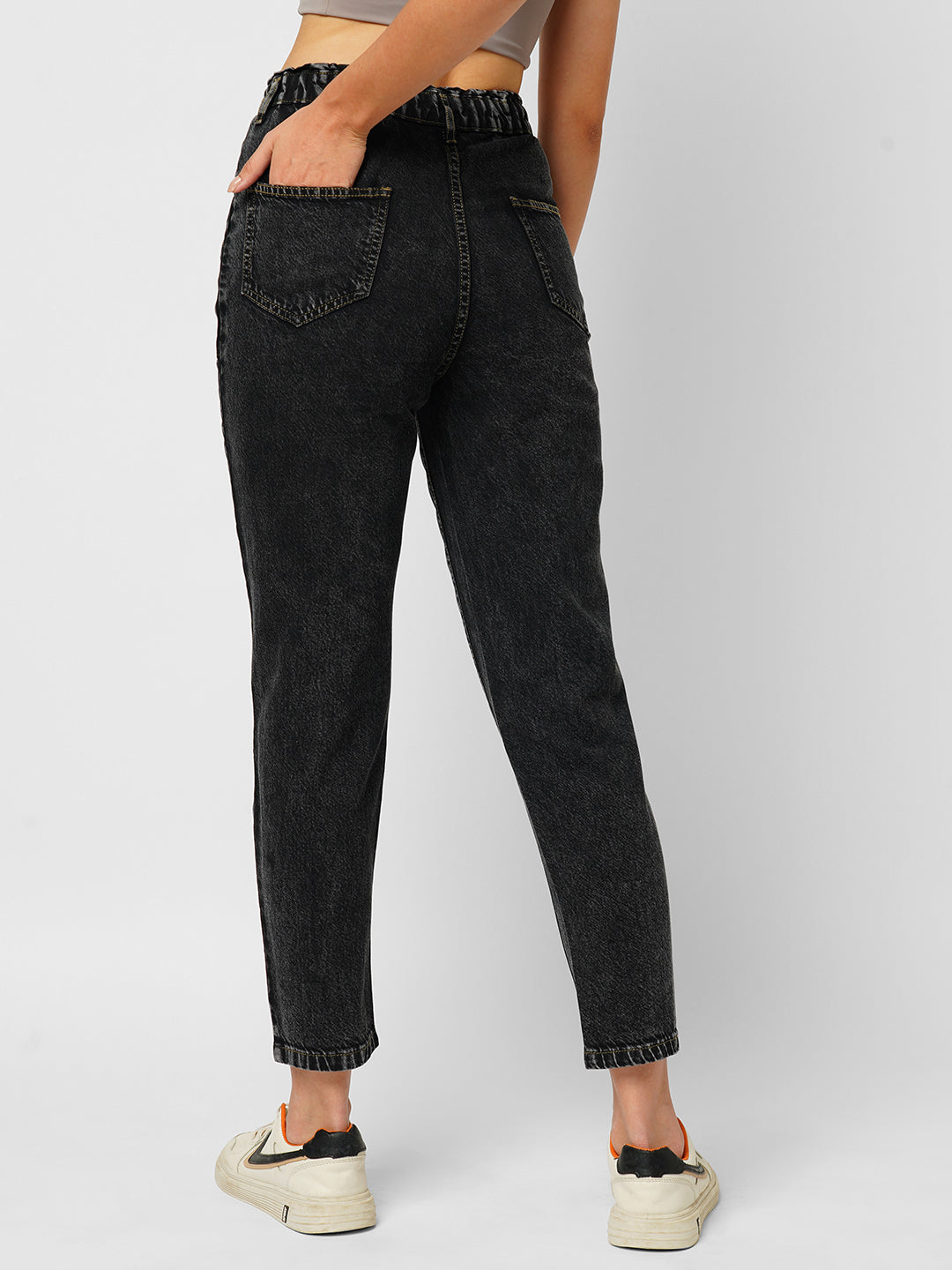 Women Carbon Black High-Rise Baggy Fit Jeans