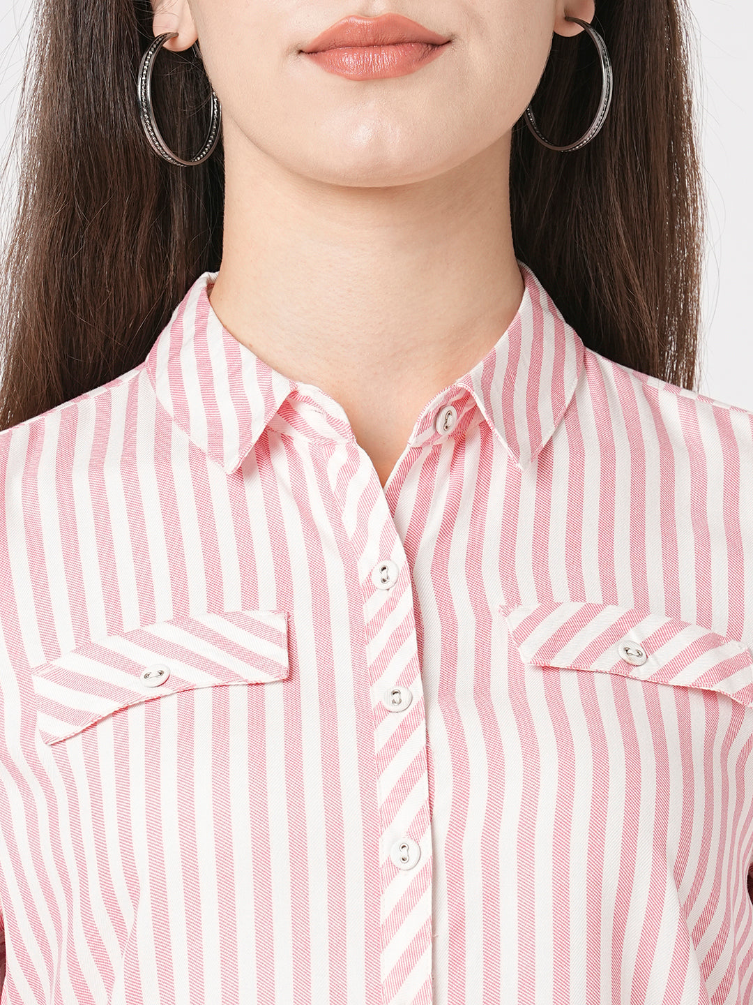 Striped Slim Fit Curved Spread Collar Casual Shirt