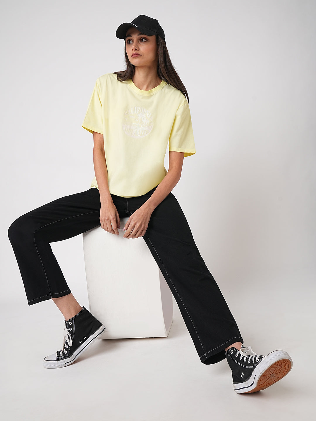 Women High-Rise Loose Straight Jeans
