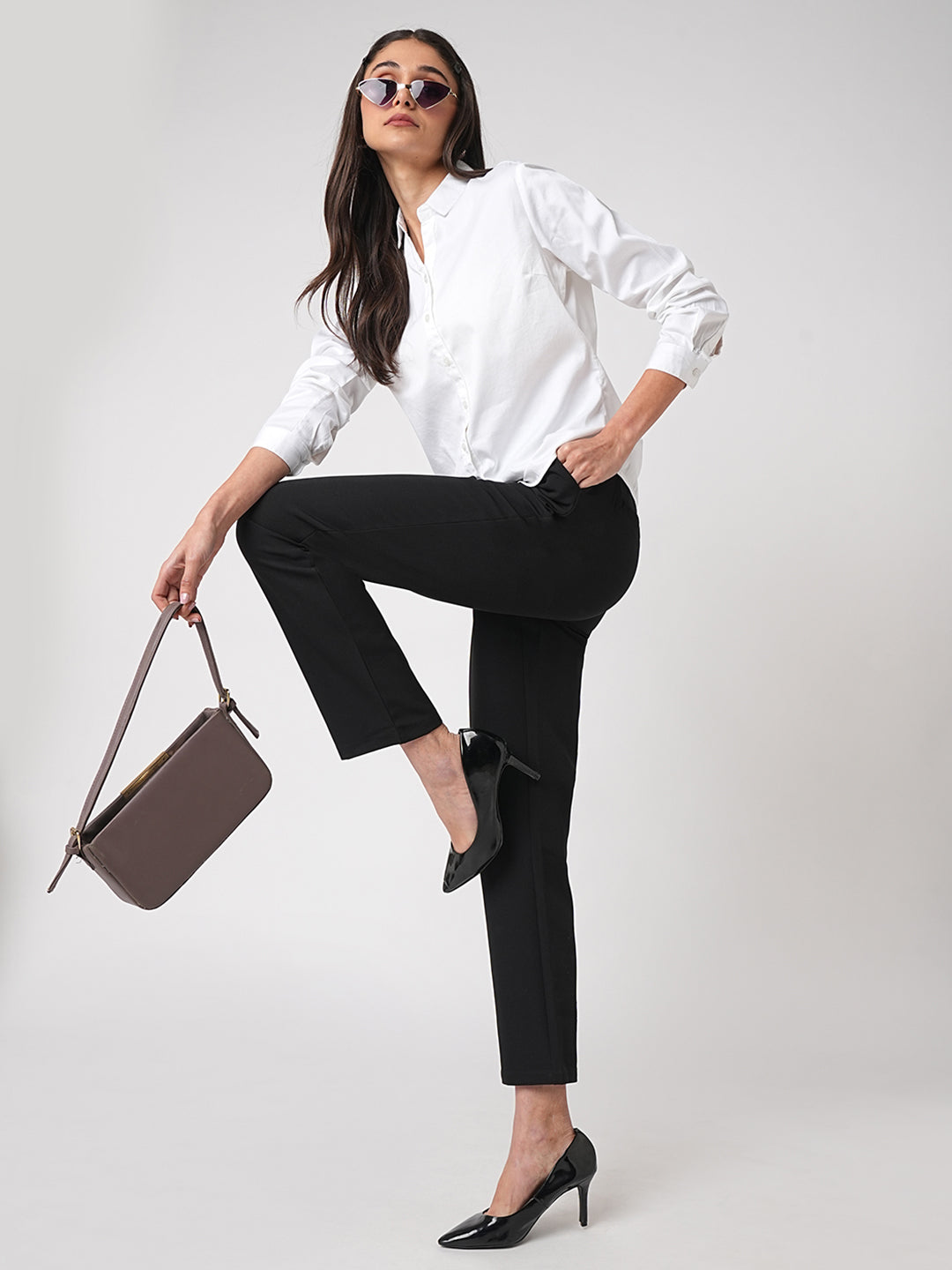 Women Mid-Rise Slim Fit Trousers