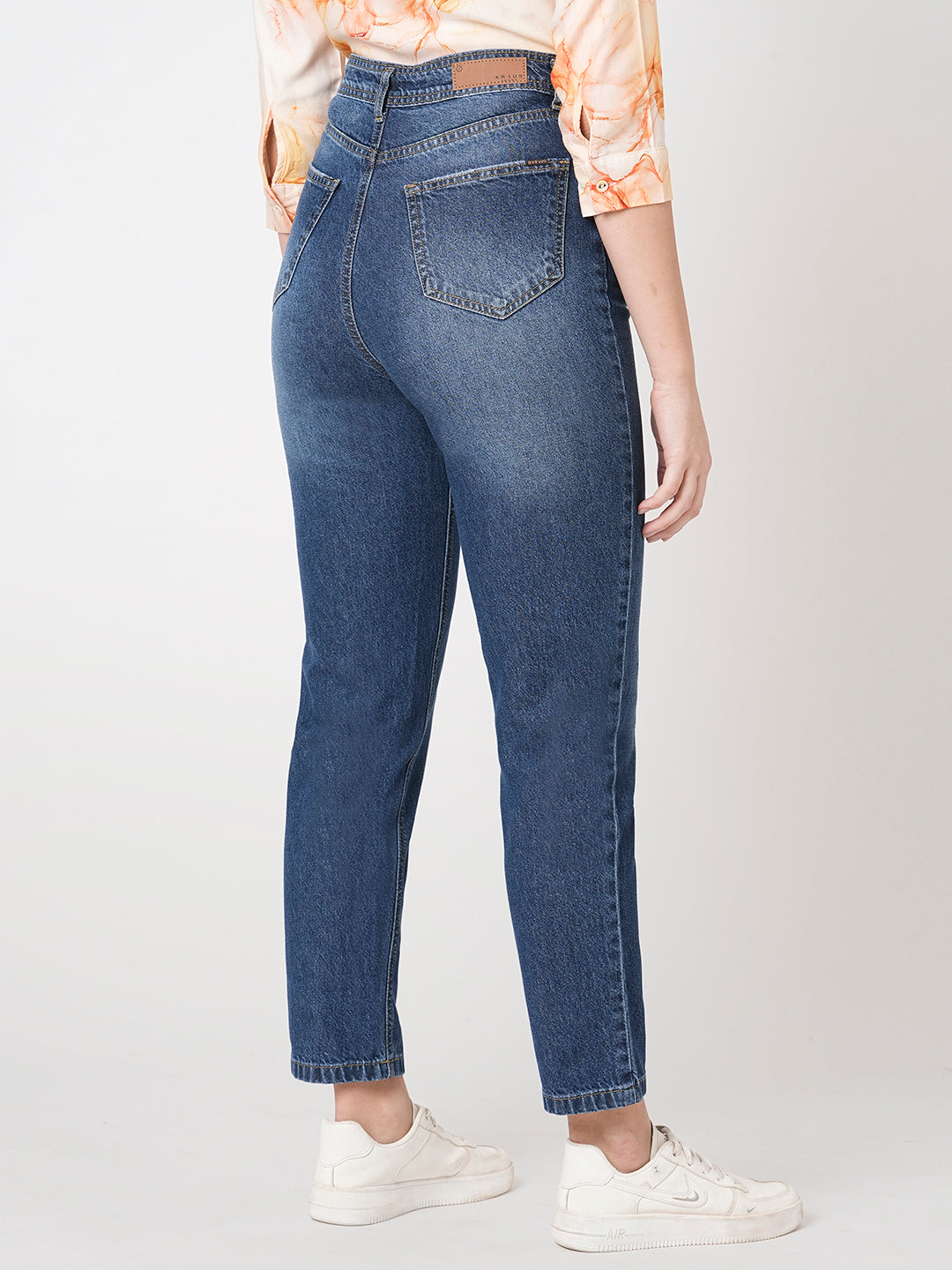 Women High-Rise Mom Fit Jeans