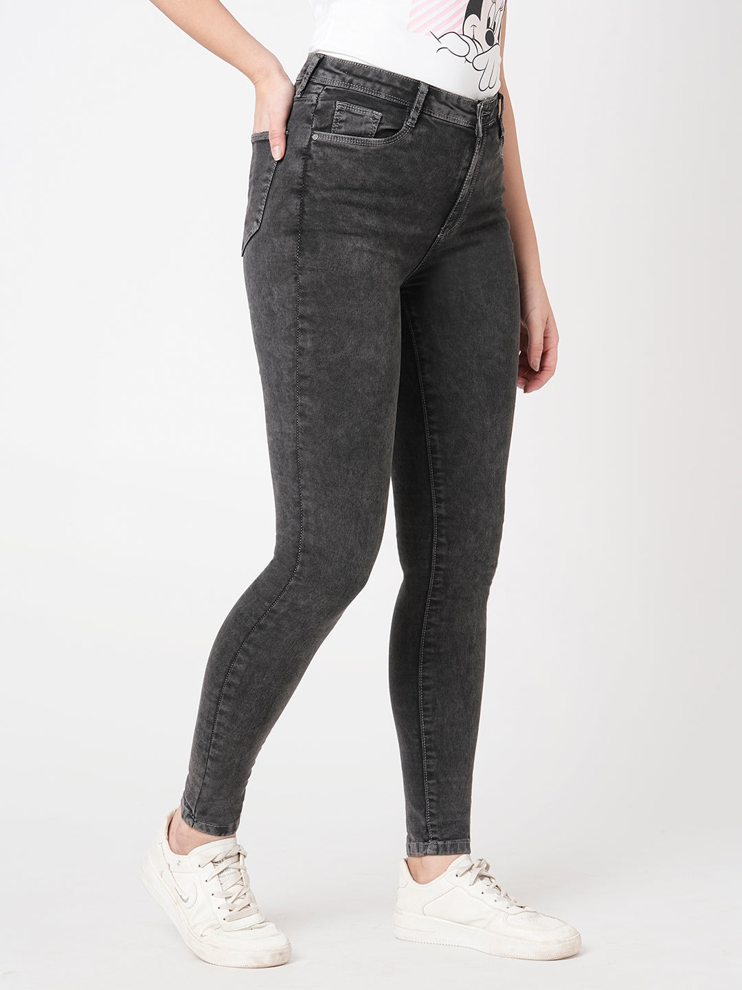 Women Grey Super High-Rise Super Skinny Jeans