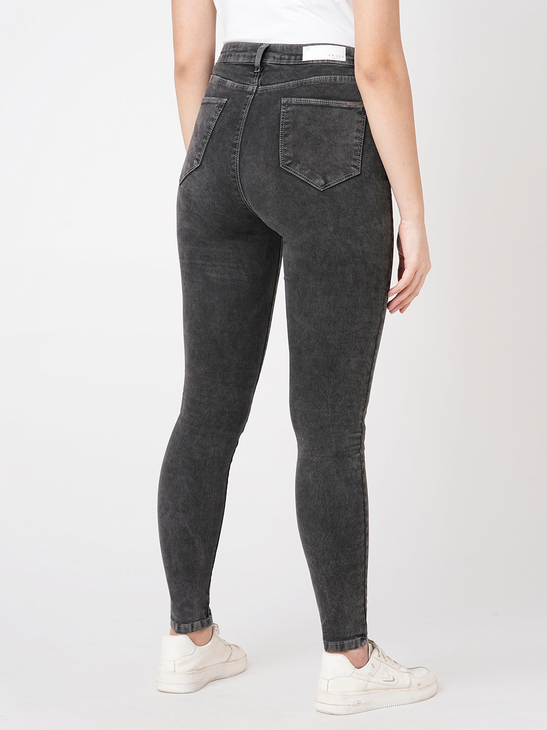 Women Grey Super High-Rise Super Skinny Jeans