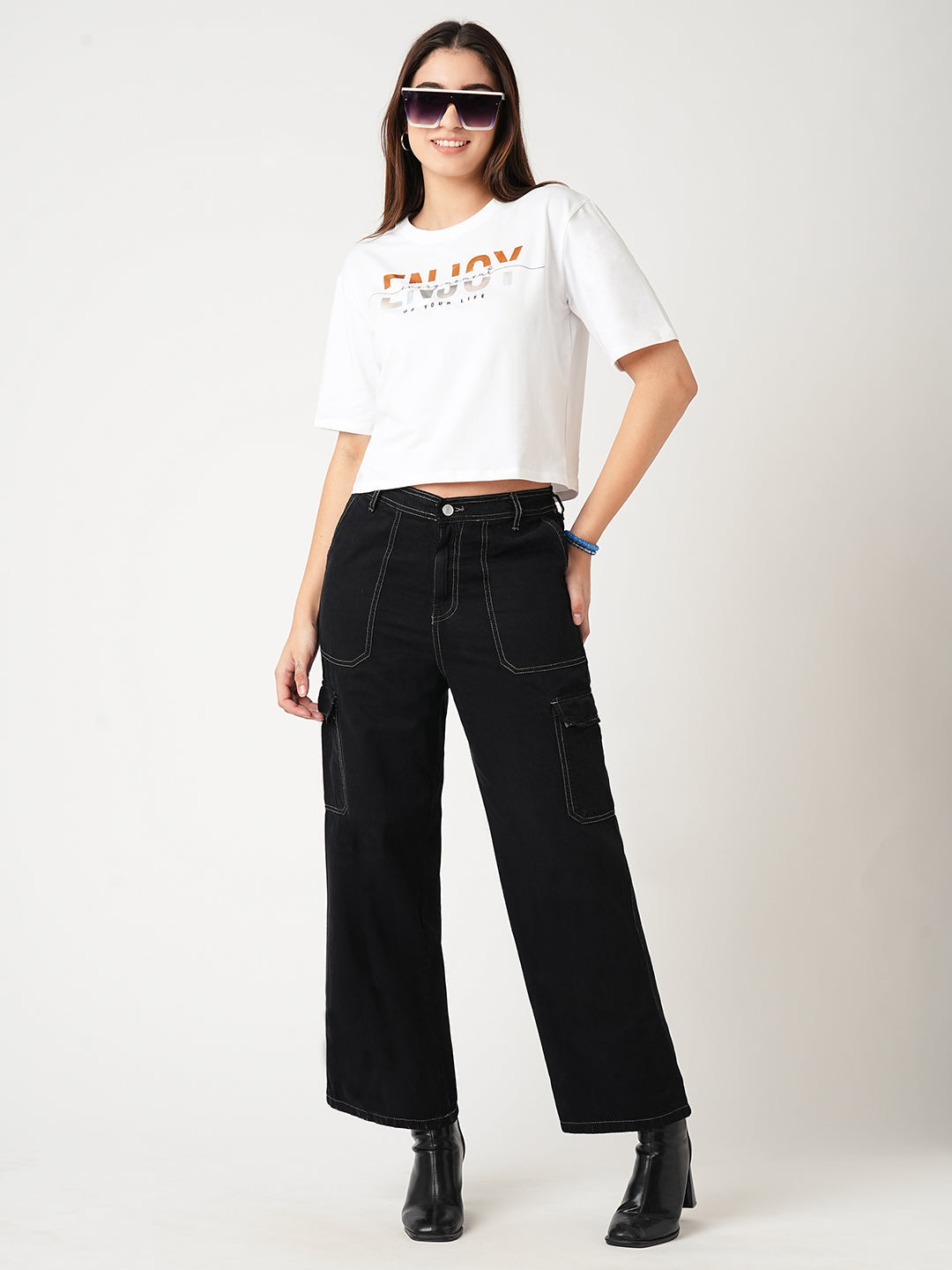 Women White Graphic Tees