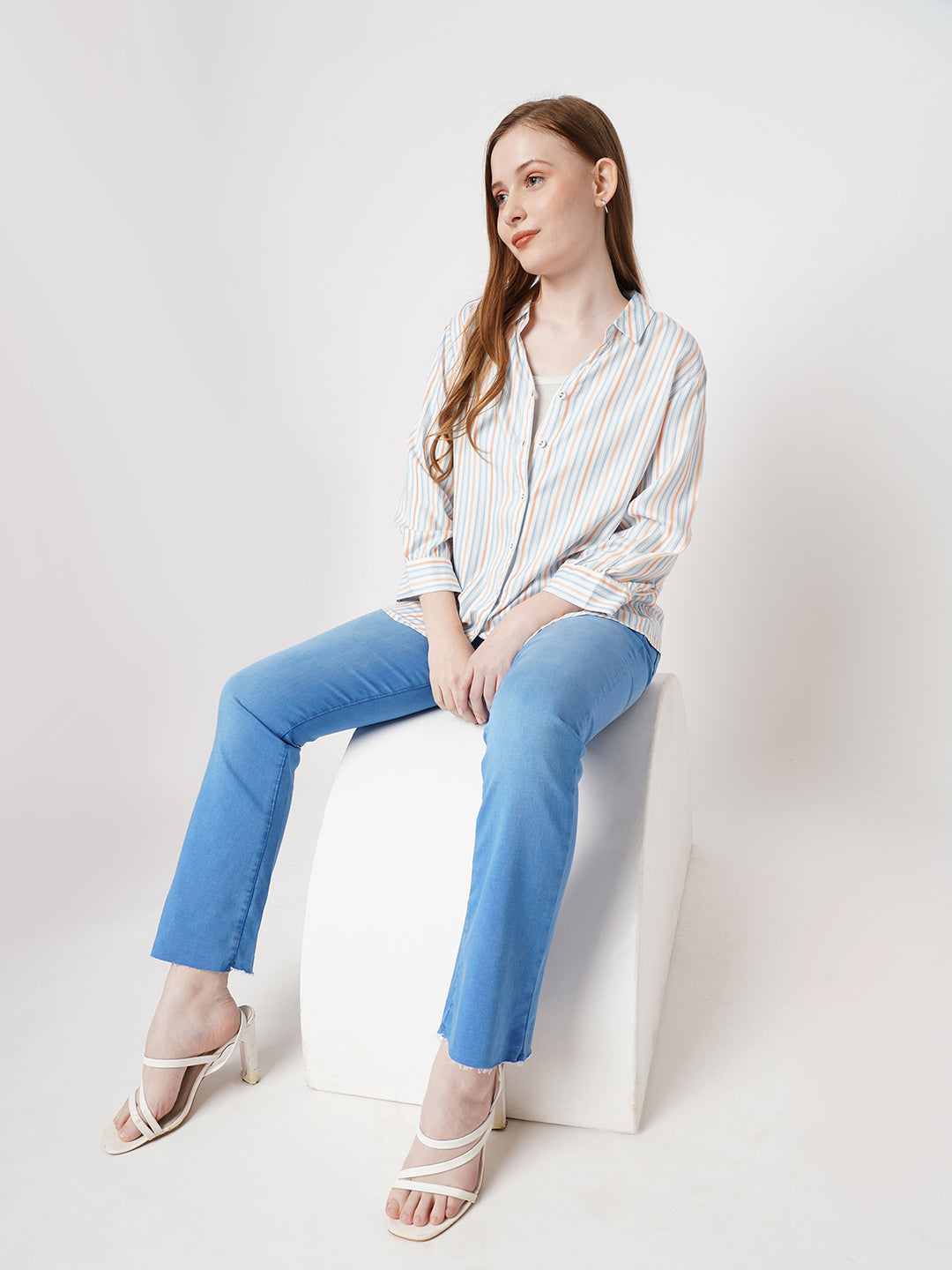 Women Bruno Blue High-Rise Crop Flare Jeans