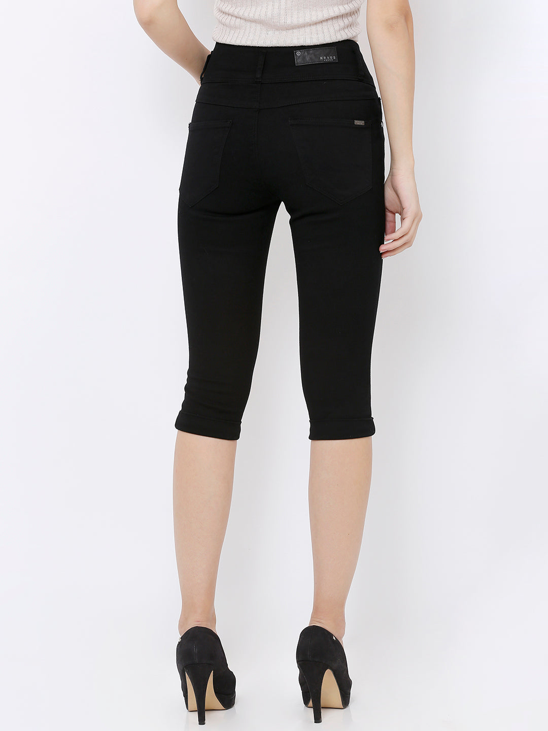 Women Black Mid-Rise Slim Capri