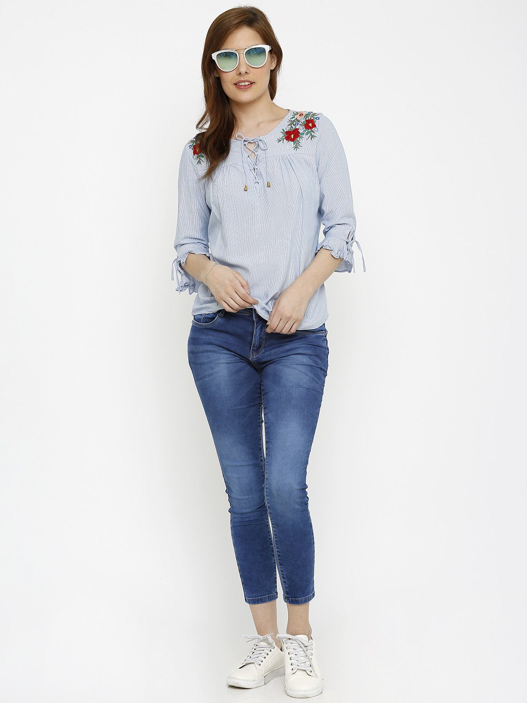 Women Blue Mid-Rise Crop Length Skinny Jeans