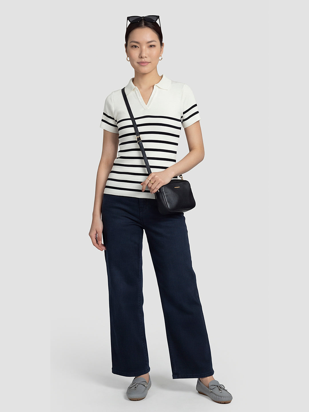 Women White/Black Flat Knit