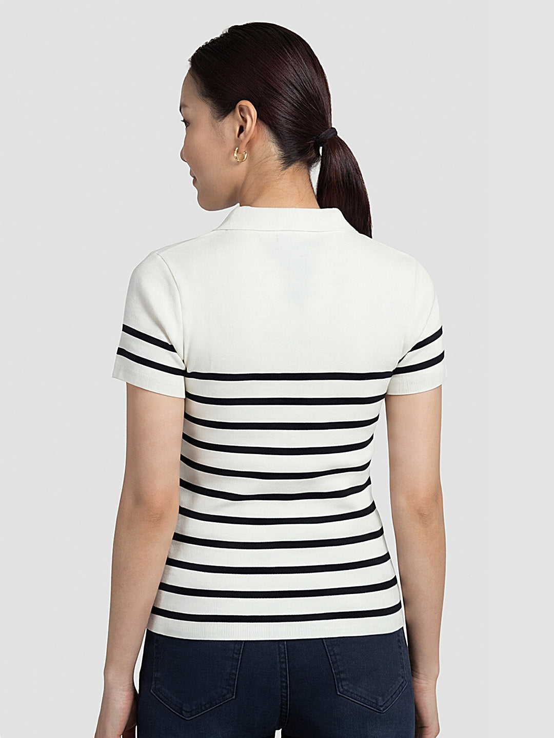 Women White/Black Flat Knit