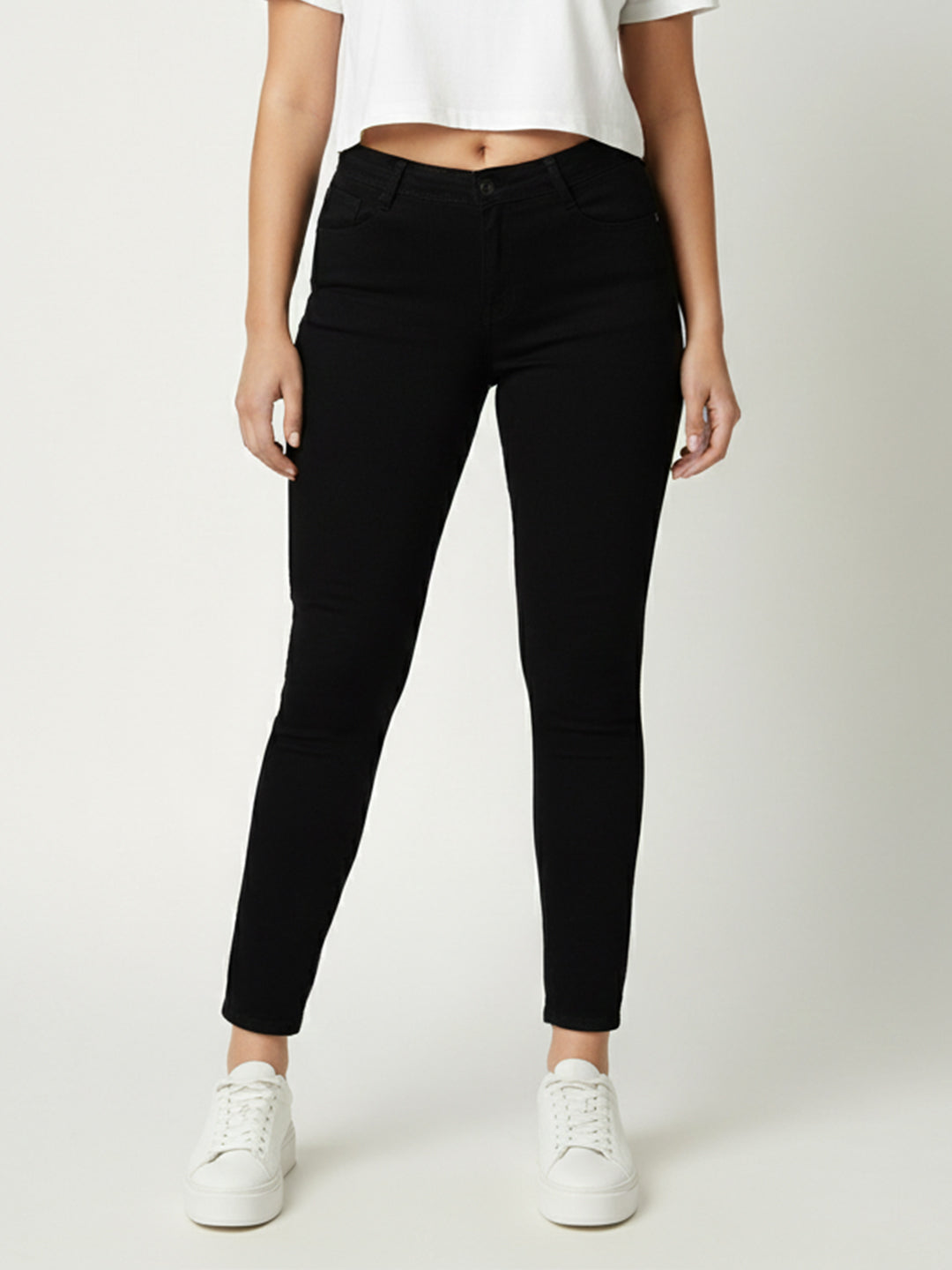 Women Mid-Rise Skinny Jeans