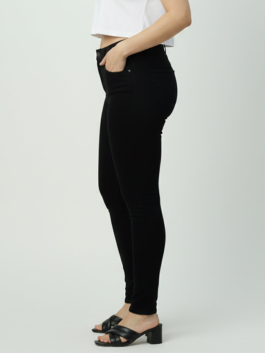 Women Mid-Rise Sculpt Fit Jeans