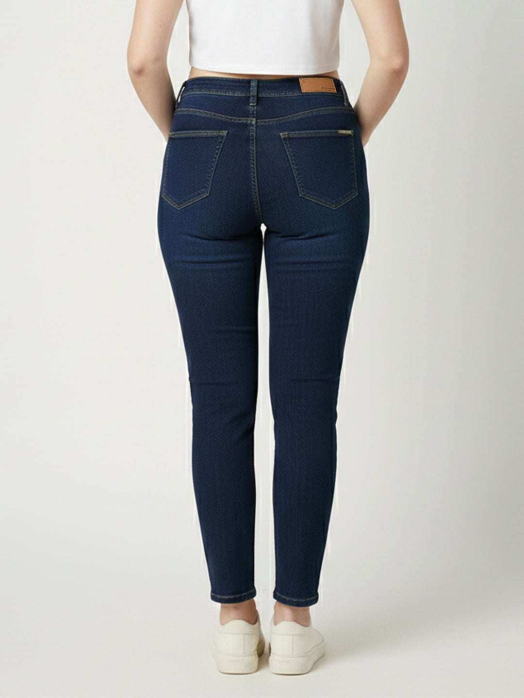 Women High-Rise Slim Straight Fit Jeans