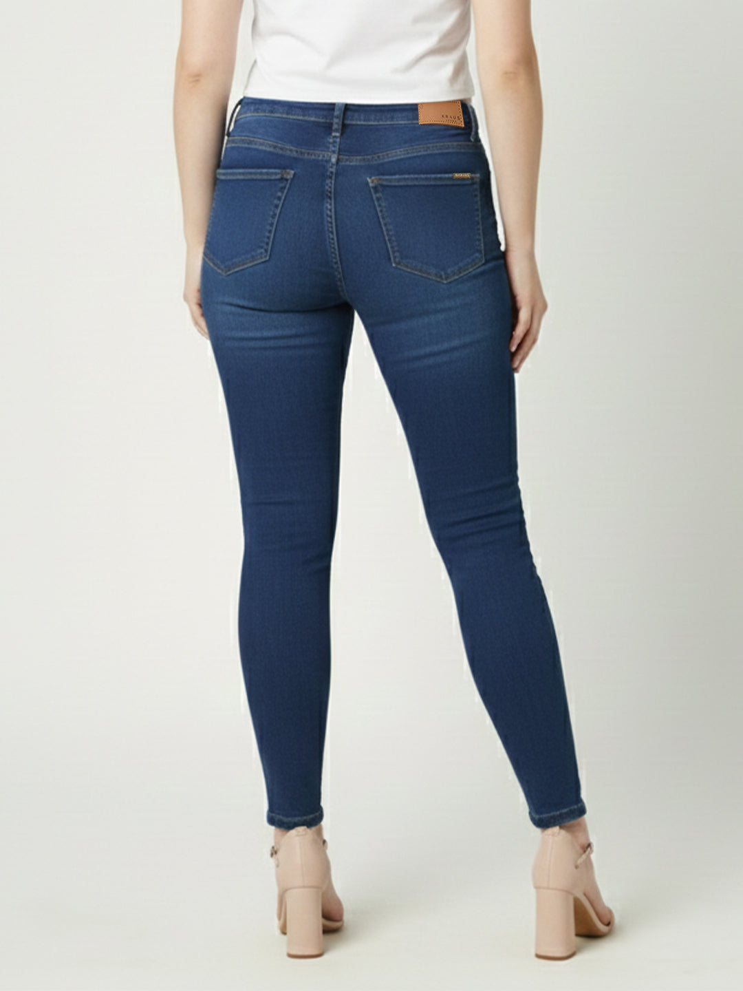 Women Mid-Rise Skinny Jeans