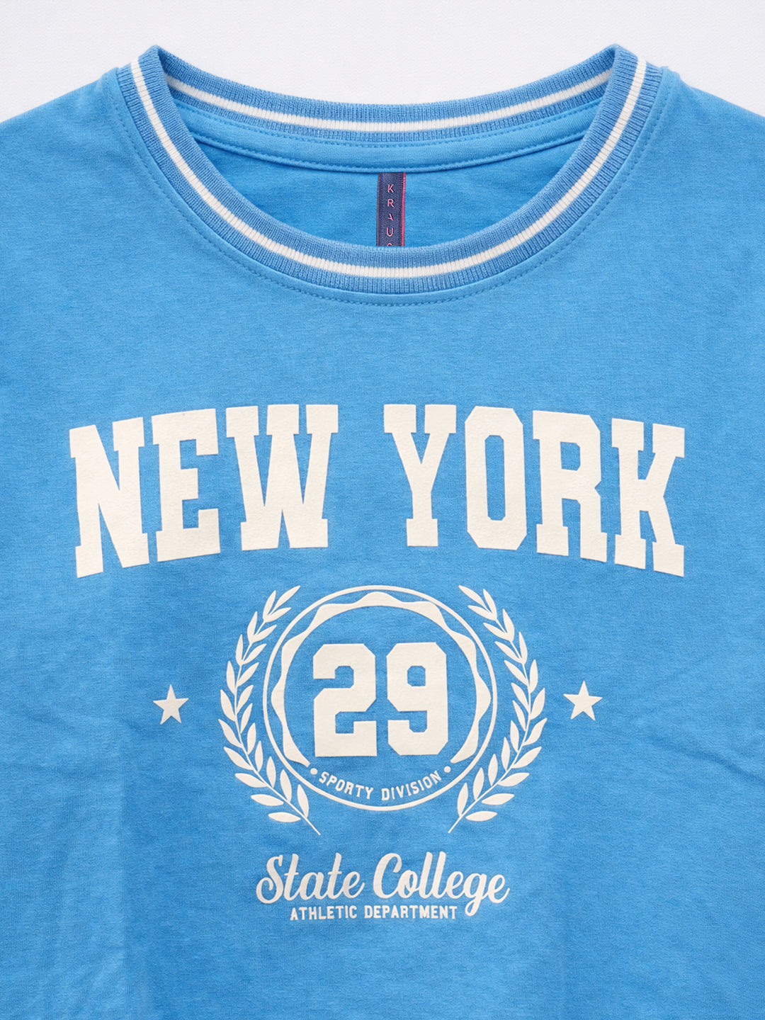 Women Sky Graphic Crop Tees