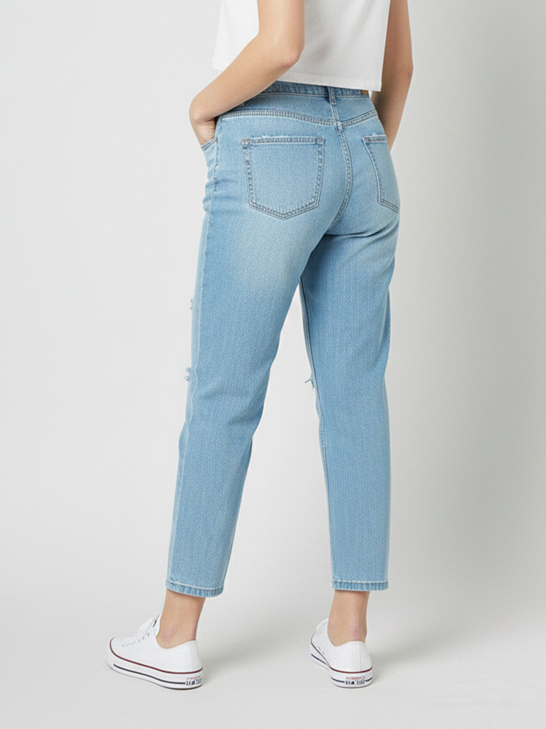 Women High-Rise Slim Straight Fit Jeans
