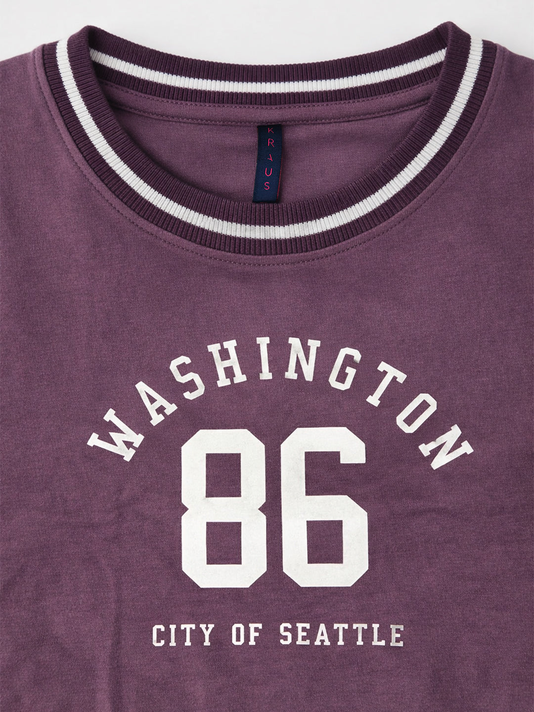 Women Mauve Graphic Crop Tees