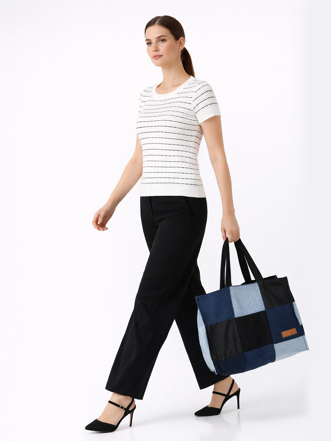 Women Black/White Flat Knit