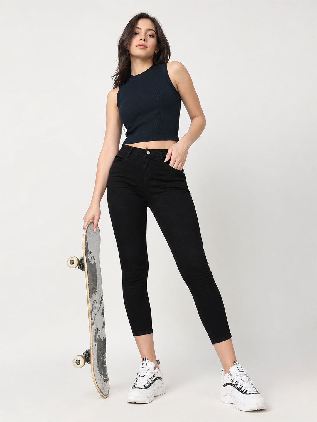Women Mid-Rise Skinny Crop Jeans