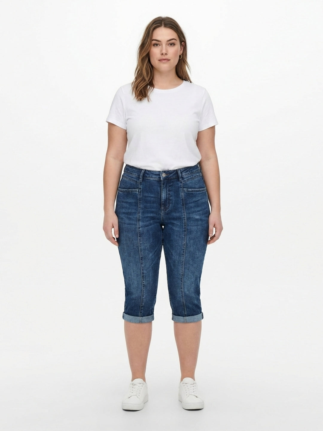 Women Mid-Rise Slim Fit Capri
