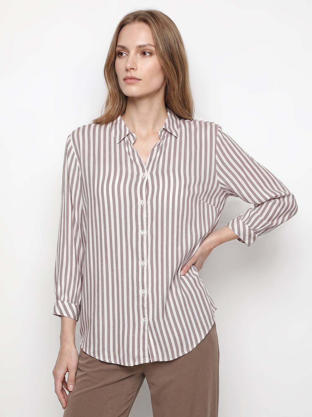 Women Mauve/White Shirt