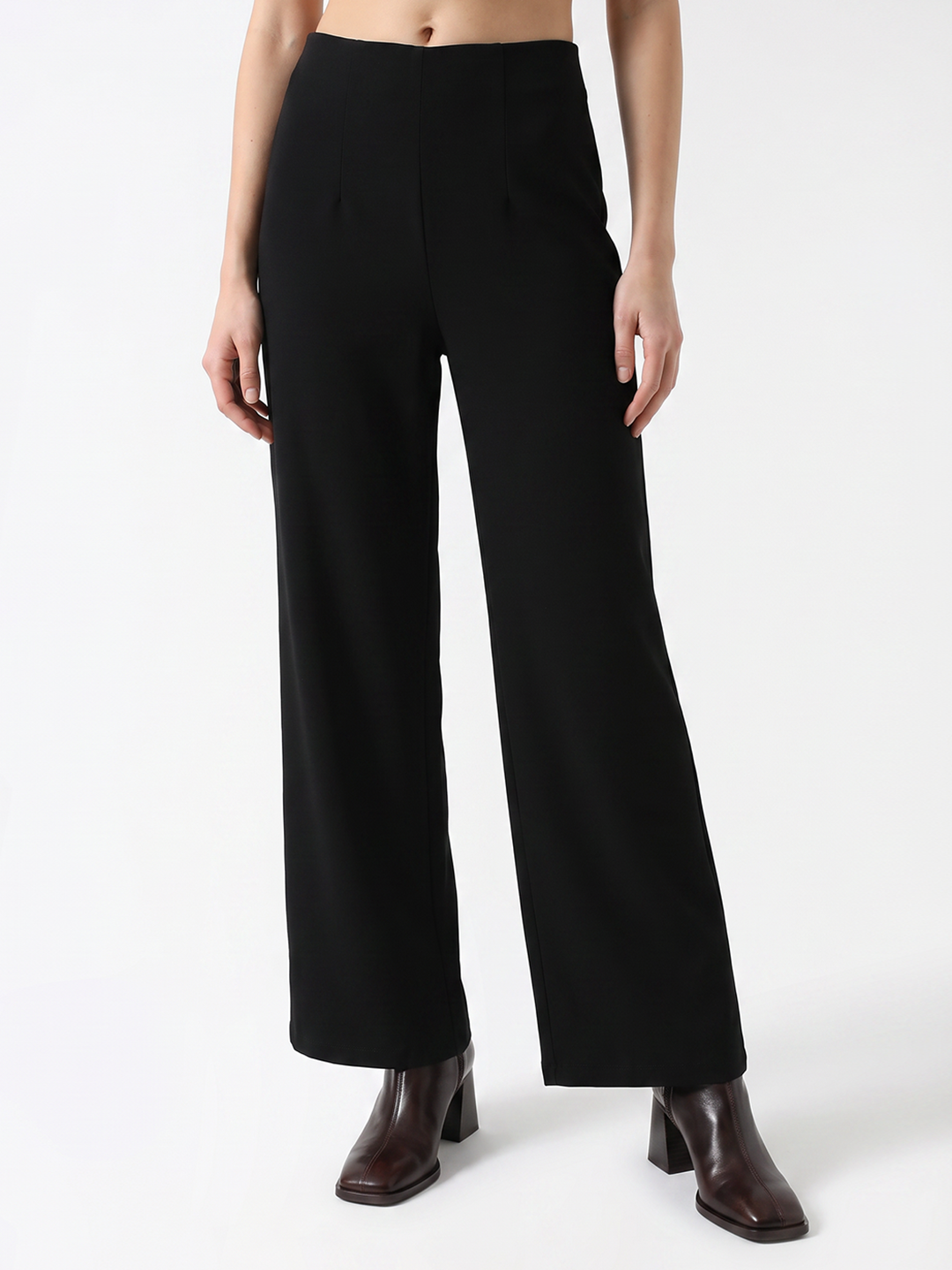 Women Black Wide Leg Treggings