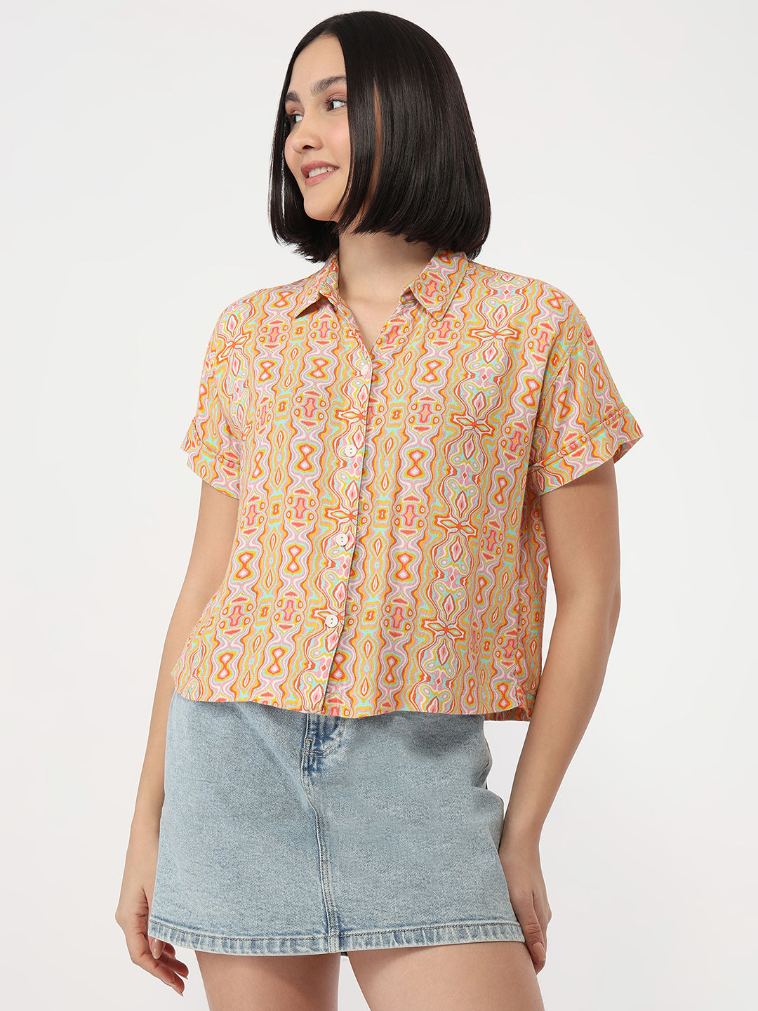 Women Kaleidoscope Print Crop Shirt