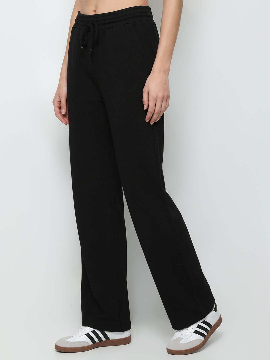 Women Black Mid-Rise Jogger