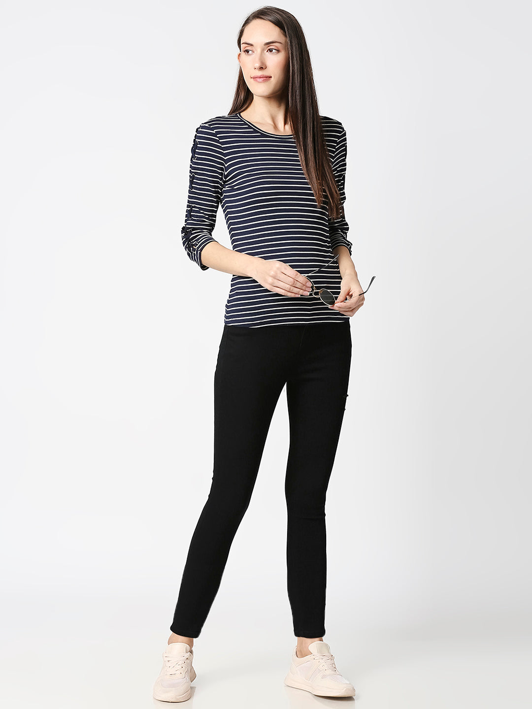 Women White/Navy Slim Fit T-Shirt