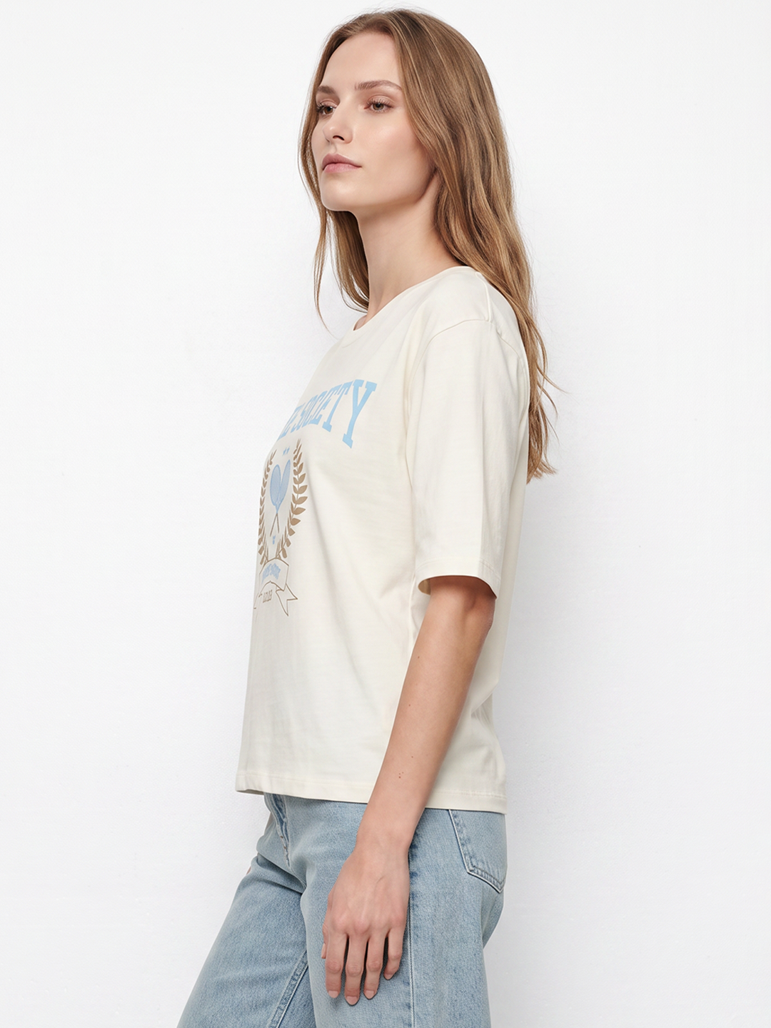 Women Off White Graphic Crop Tees
