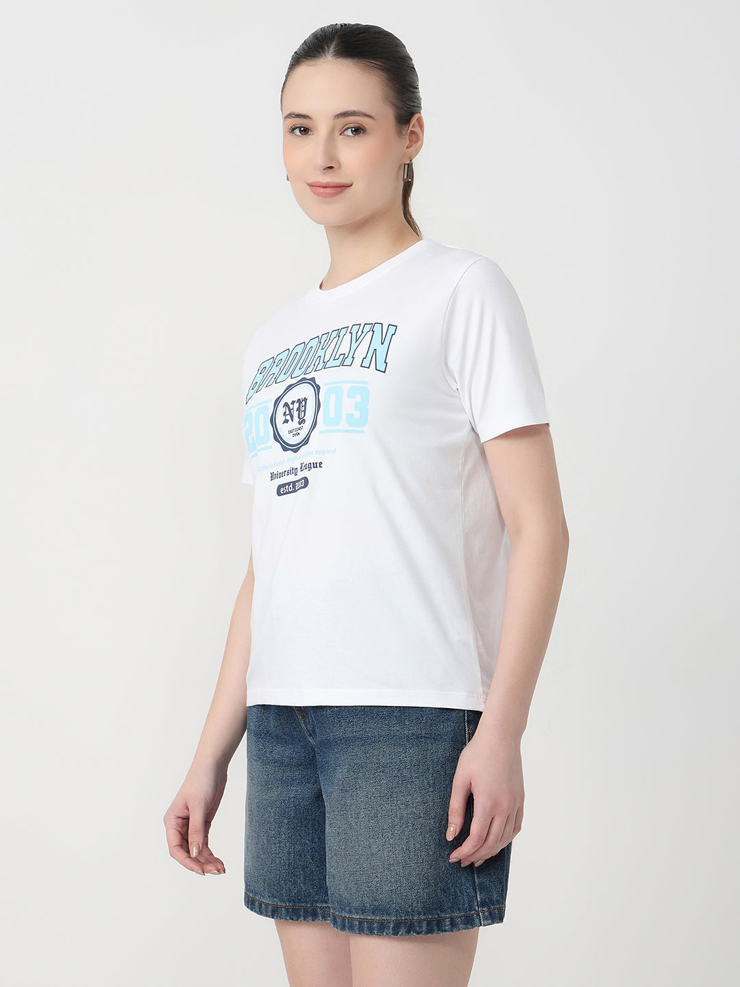 Women White Slim Fit Graphic T-Shirt