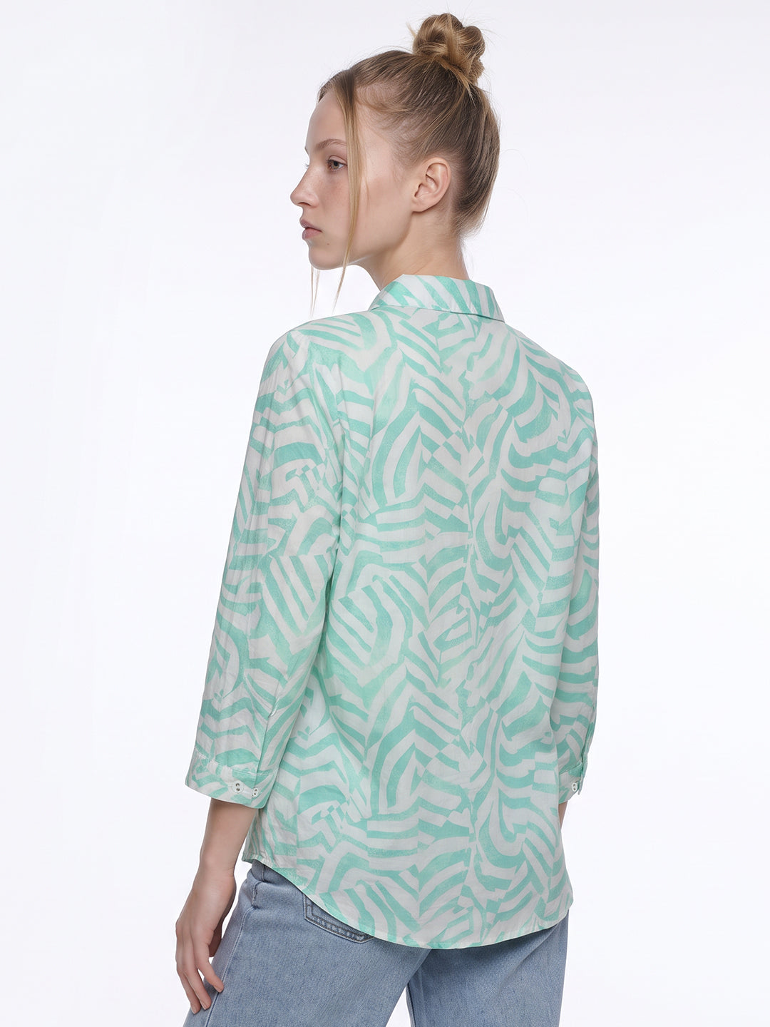 Mint/White Shirt