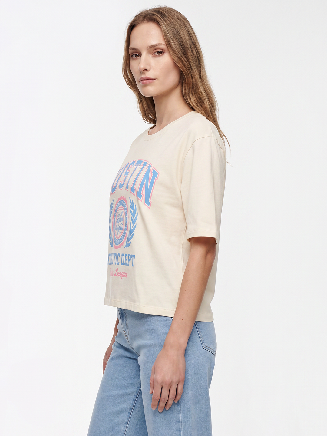 Women Ivory Graphic Crop Tees