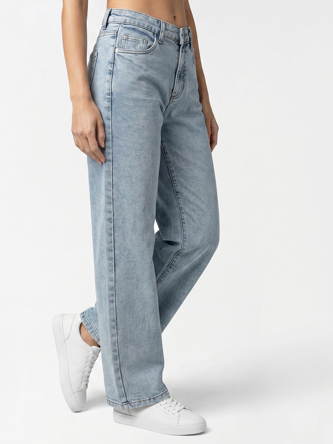 Women Light Blue High-Rise Straight Fit Jeans